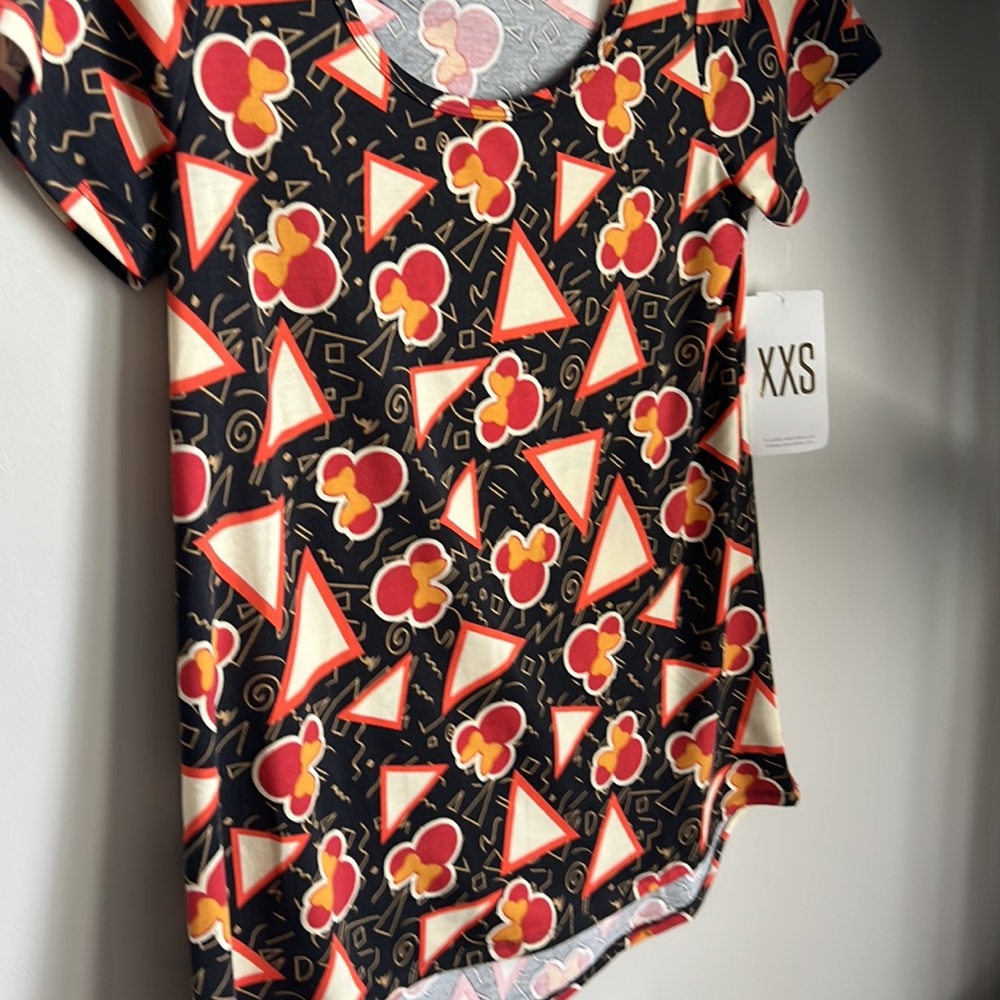 LulaRoe Minnie Tee - Picture 2 of 4